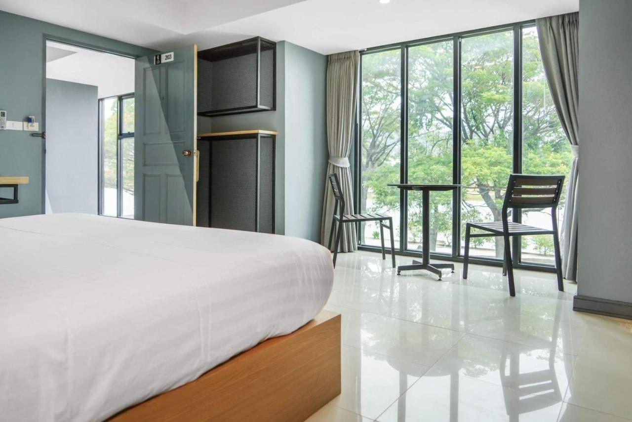 Nora Lakeview Chaweng Beach Buitenkant foto